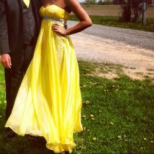Yellow Prom Dress (Strapless)